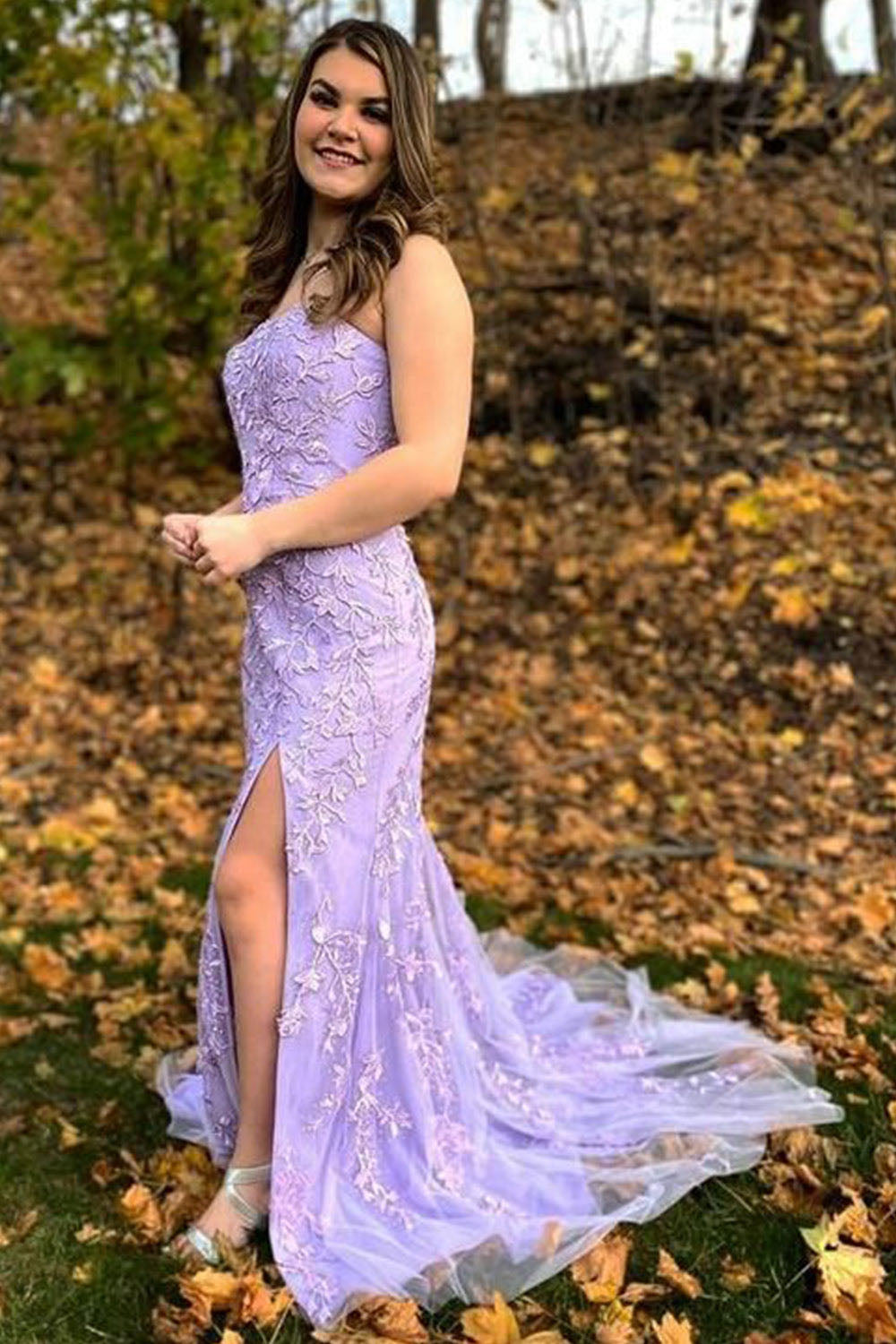 Vestido de Baile Elegante em Camadas com Aplicações de Renda, Sem Mangas, Pregas, Vestido Formal Ms2504071