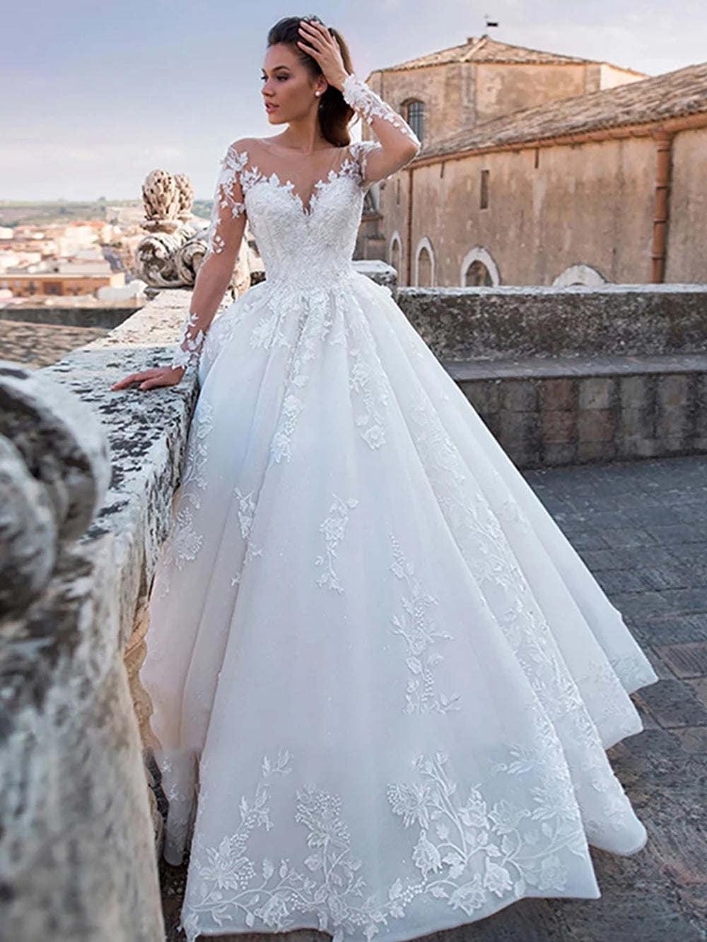 Elegant Wedding Dresses Illusion Long Sleeve Backless Applique Lace Princess Lady V-Neck Bridal Gowns