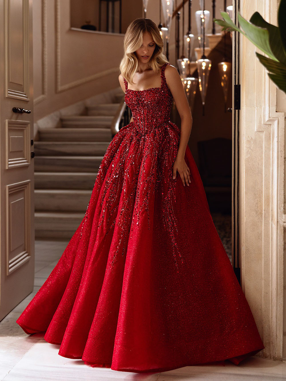 Vestido de Noite Vermelho com Lantejoulas 2025 Vestido de Baile Brilhante Vestido Formal Sem Mangas com Lantejoulas Ms2504152