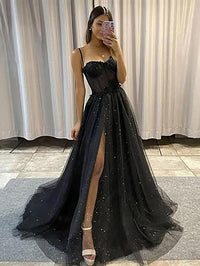 Robe de soirée longue en tulle à bretelles spaghetti et décolleté plongeant pour femme