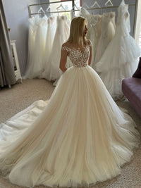 Vestidos de Noiva com Aplicações em Tule Ilusão e Mangas Curtas, Vestido de Noiva Princesa com Botões nas Costas, Vestidos de Casamento Femininos Bufantes