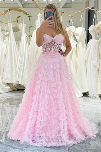 Robe de soirée longue en tulle à bretelles spaghetti et décolleté plongeant pour femme