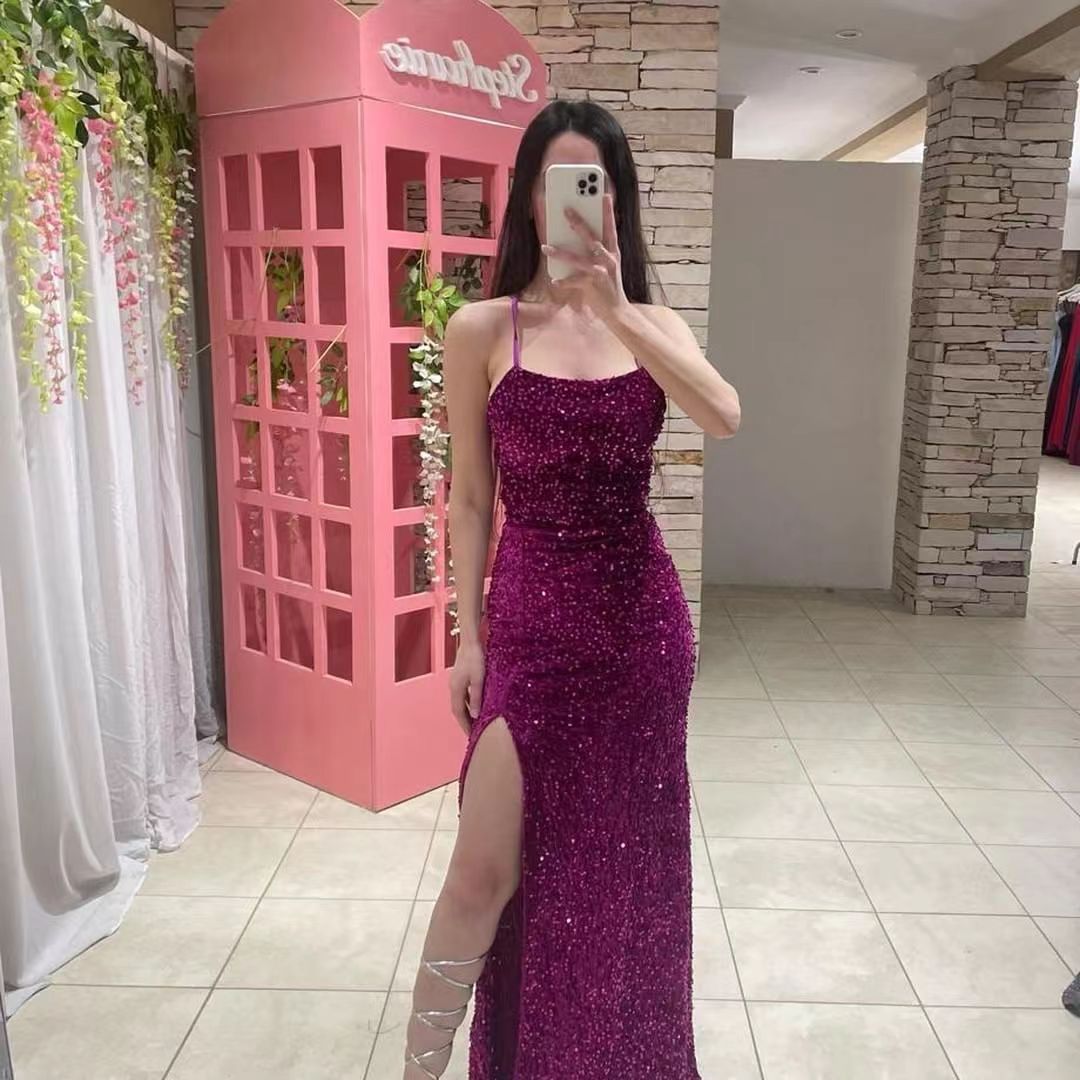 Abito formale in velluto elasticizzato con paillettes, spalline sottili, abito da sera con spacco, abito lungo sexy
