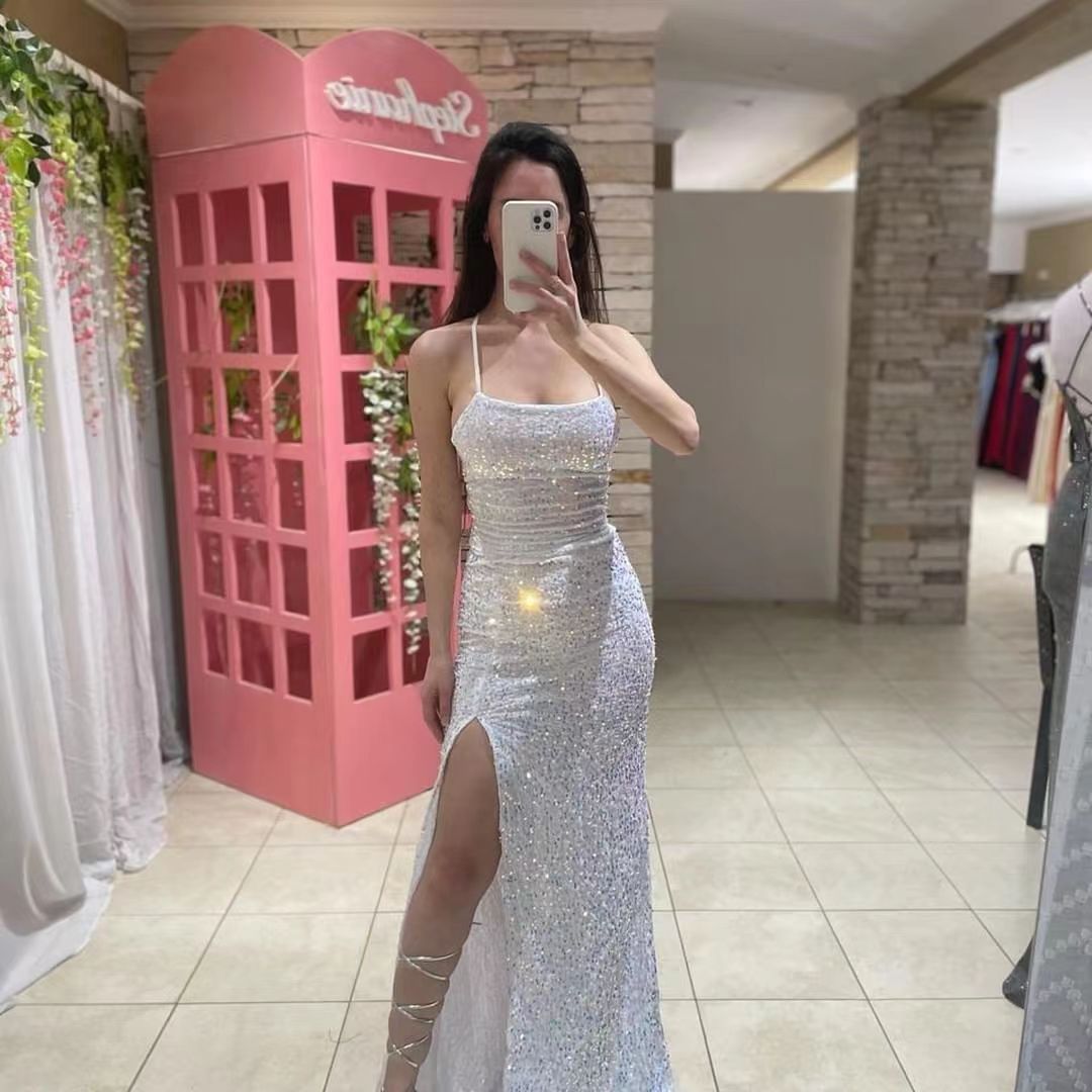 Abito formale in velluto elasticizzato con paillettes, spalline sottili, abito da sera con spacco, abito lungo sexy