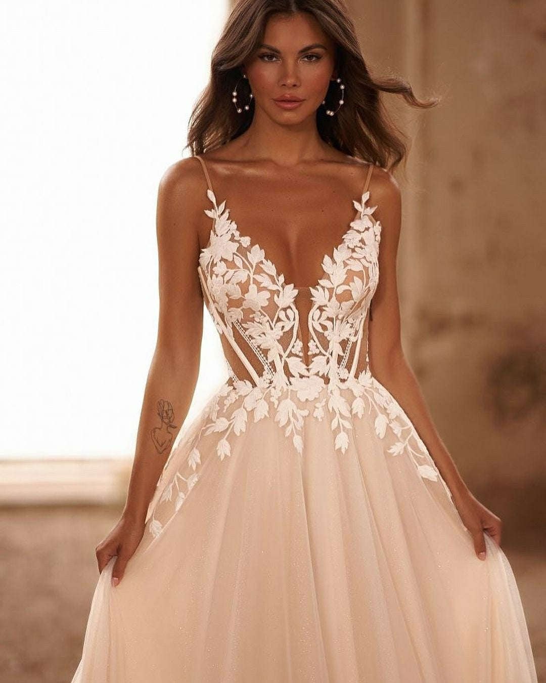 Vestidos de Noiva Boho com Decote em V, Alças de Espaguete, Apliques, Corpete, Vestido de Noiva Princesa para Mulheres, Vestido de Noiva 2025