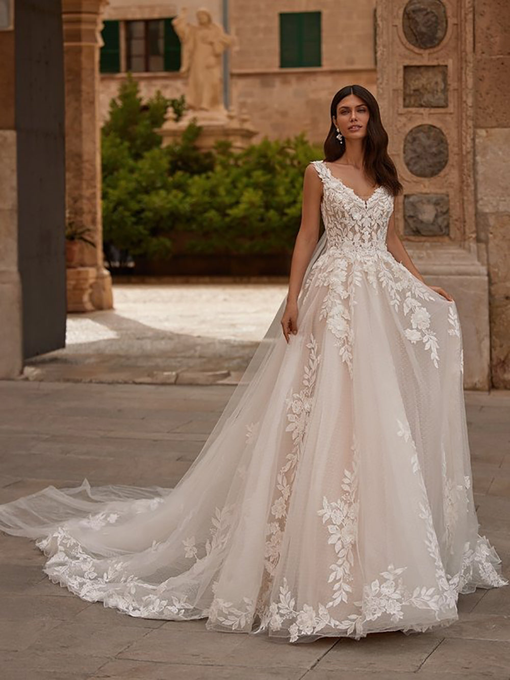 Langärmelige Brautkleider für die Braut, Brautkleider mit V-Ausschnitt, Spitzentüll, Brautkleider für Frauen mit Schleppe