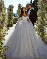 Boho Wedding Dresses Sweetheart Lace Appliques Bride Gowns Garden Luxury Glitter Ball Gown Bridal Gown