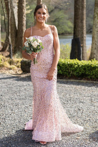 Robe de soirée longue à paillettes asymétrique avec fente et paillettes
