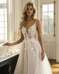 Vintage A Line Wedding Dresses Spaghetti strap Lace Appliques Tulle Princess Bride Gowns Backless Bridal Dress