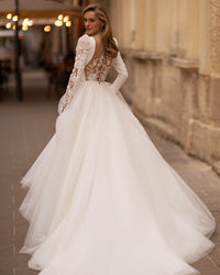 Exquisite Wedding Dresses For Women V Neck A-Line Vintage Illusion Bridal Gowns Lace Long Sleeves Bride Dress