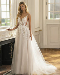 Vintage A Line Wedding Dresses Spaghetti strap Lace Appliques Tulle Princess Bride Gowns Backless Bridal Dress