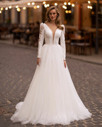 Exquisite Wedding Dresses For Women V Neck A-Line Vintage Illusion Bridal Gowns Lace Long Sleeves Bride Dress