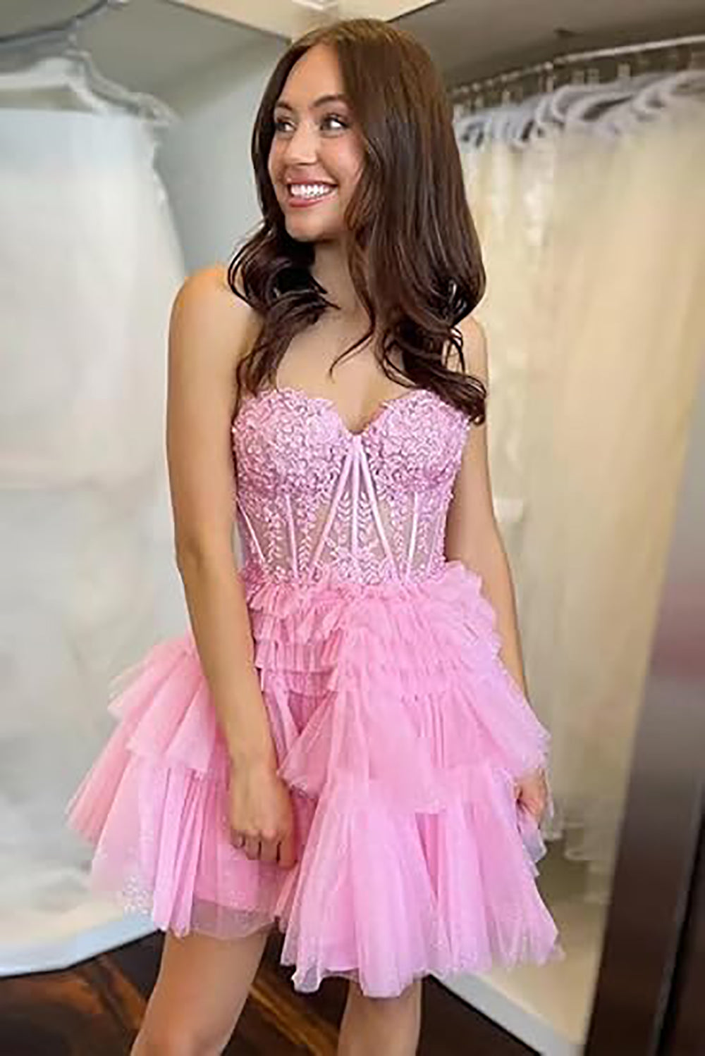 Vestidos Curtos de Tule Brilhante para Festa de Regresso a Casa, Vestidos Mini em Camadas, Tomara que Caia com Decote Coração, Vestido de Cocktail com Lantejoulas e Costas Nuas