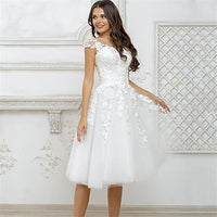 Robes de mariée courtes à manches 3/4 pour femmes, robes de mariée en dentelle longueur thé, robes de mariée trapèze