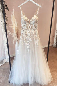 Vintage Lace Applique A-line Wedding Dress Deep V-neck Tulle Bridal Dress Ms2503191