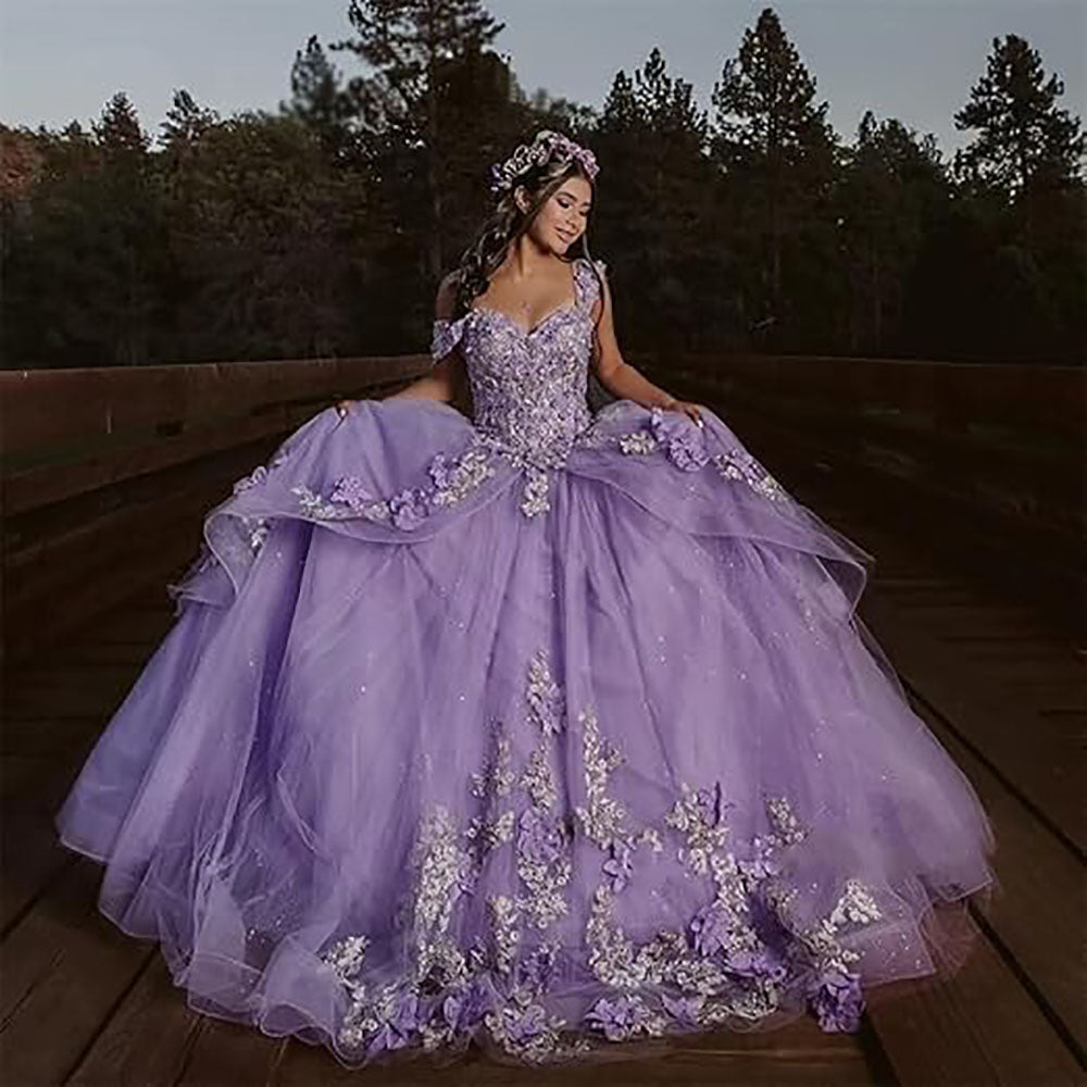 Abiti da Quinceanera floreali 3D Abito da ballo gonfio in tulle scintillante Abiti Sweet 16 con spalle scoperte Abito principessa in pizzo