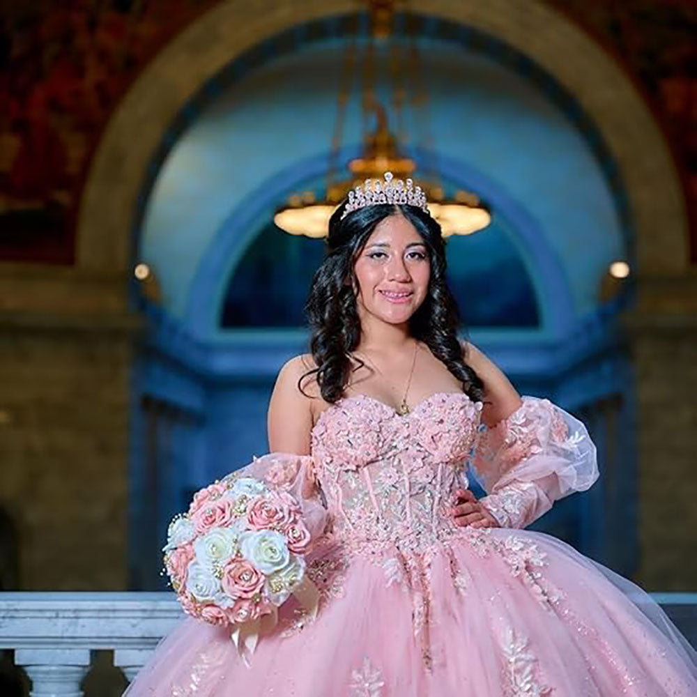 Strapless Quinceanera Dresses Ball Gown Sparkly Tulle Sweet 16 Dresses Puffy Lace Beaded Prom Dress With Sleeves