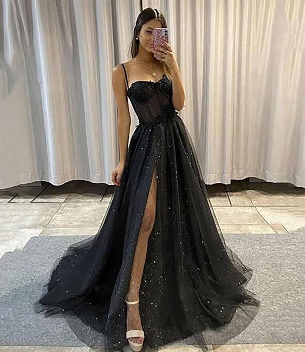 Robe de soirée longue en tulle à bretelles spaghetti et décolleté plongeant pour femme