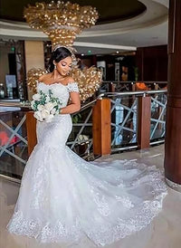 Abiti da sposa donna con spalle scoperte per la sposa 2025, abiti da sposa sirena con applicazioni in pizzo
