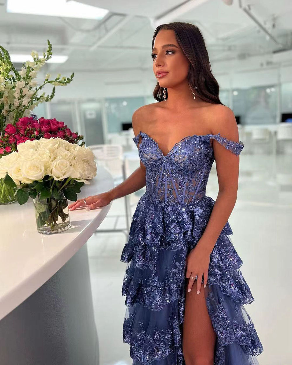 Glitzerndes, gestuftes Tüll-Spitzen-Ballkleid lang für Teenager 2024 Spaghettiträger formelle Hochzeitsabendkleider