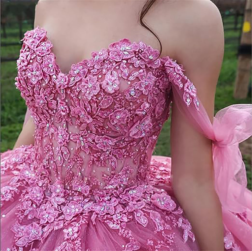 Damen Quinceanera-Kleider aus Spitze, Ballkleid, schulterfrei, Prinzessinnen-Ballkleider mit Schleppe, bauschige Sweet 16-Kleider