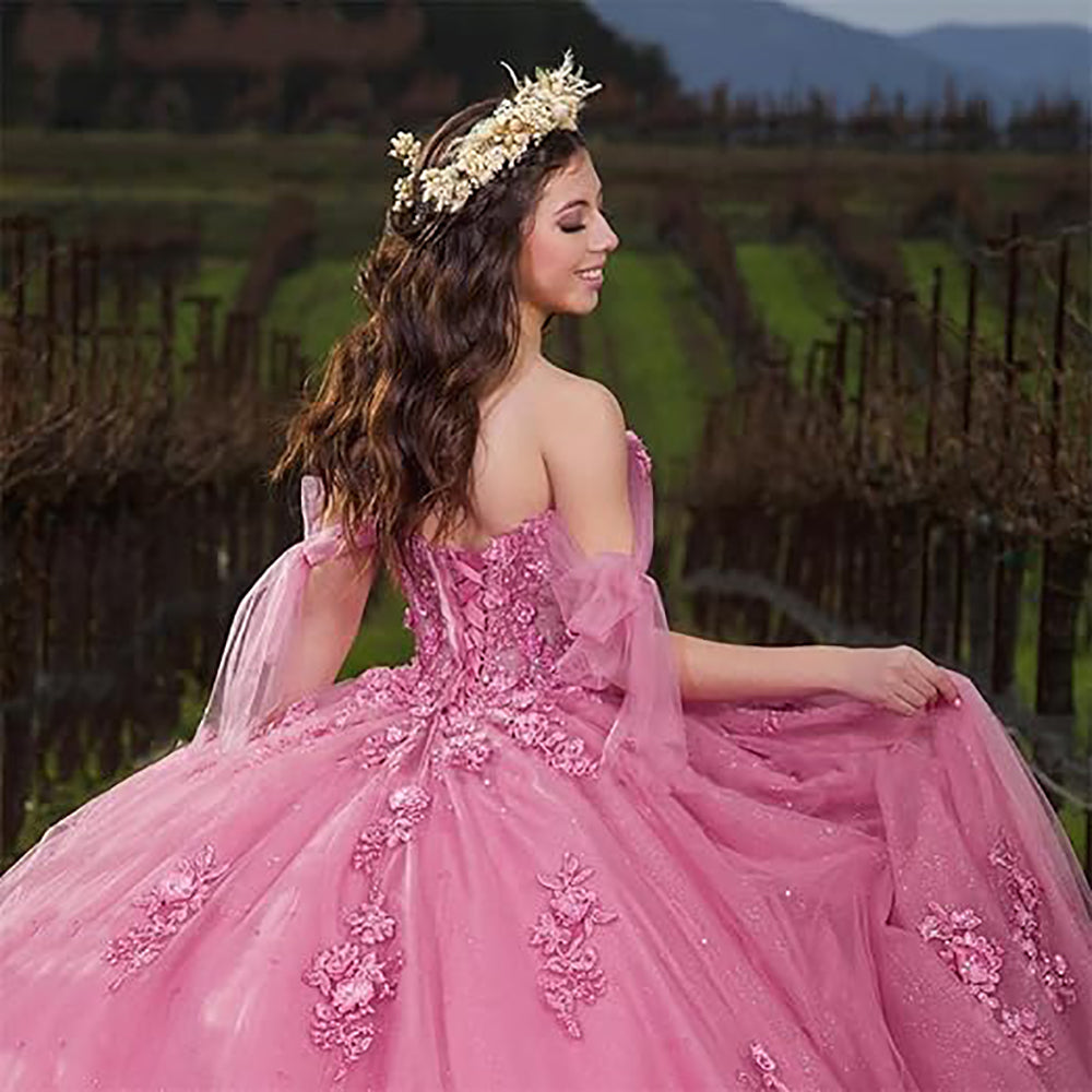Damen Quinceanera-Kleider aus Spitze, Ballkleid, schulterfrei, Prinzessinnen-Ballkleider mit Schleppe, bauschige Sweet 16-Kleider
