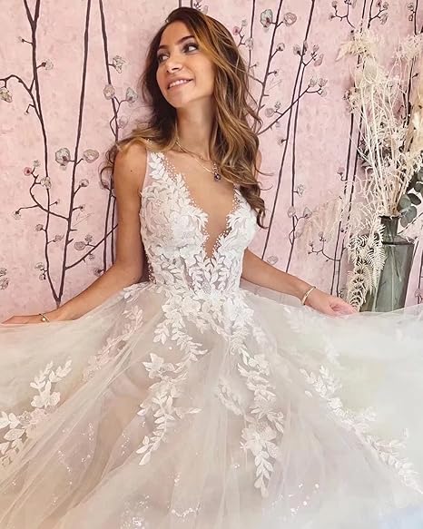 Sexy A-Line Backless Wedding Dress Lace Applique Beaded Tulle Wedding Gowns Boho Bridal Dress