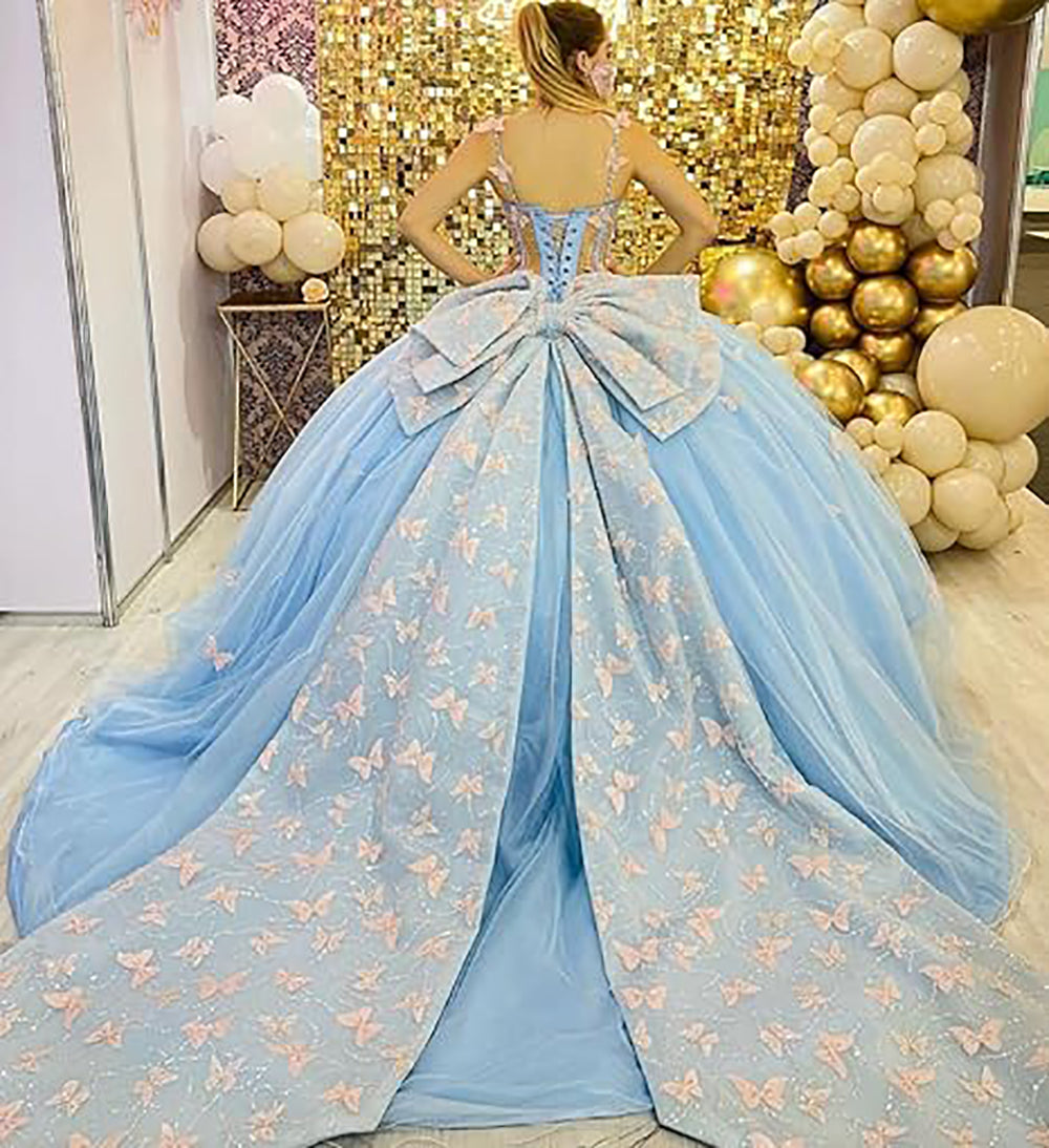 Robes de Quinceanera à bretelles spaghetti avec dentelle papillon et perles Robes de bal en tulle scintillant Robes Sweet 16