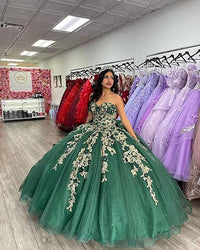 Wunderschöne trägerlose Quinceanera-Kleider mit Perlen, Ballkleid, bauschige Spitze, Ballkleider mit Schleppe, Blumenmuster, Sweet 15 16 Kleider