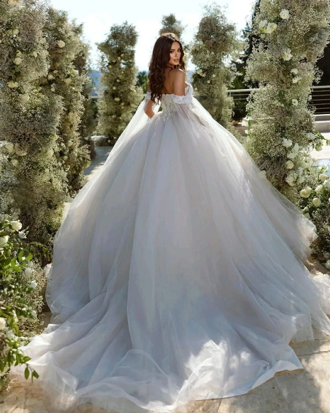Boho Wedding Dresses Sweetheart Lace Appliques Bride Gowns Garden Luxury Glitter Ball Gown Bridal Gown