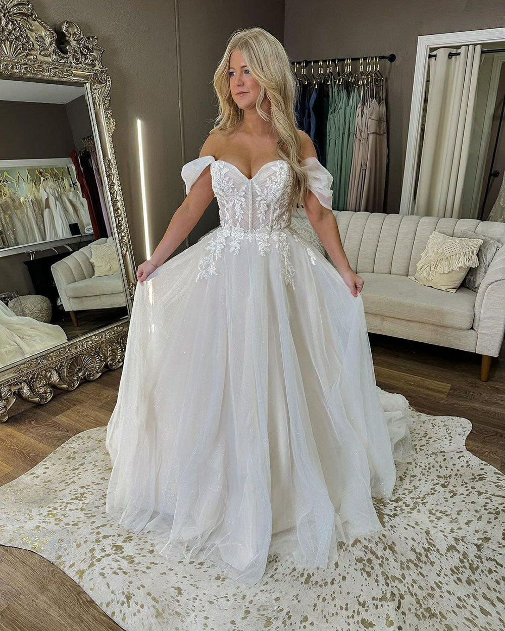 Luxurious Wedding Dresses For Women Off The Shoulder A Line Princess Lace Appliques Wedding Gown Long Train Bridal Dress