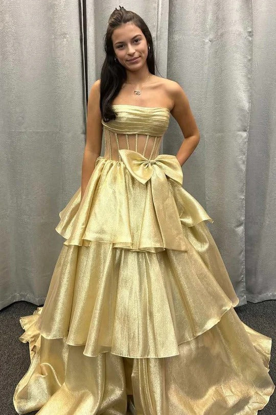 Abito da ballo arricciato con scollo a cuore, spacco alto, vestito da festa senza spalline, tulle ondulato a strati, abito da sera Ms2505062