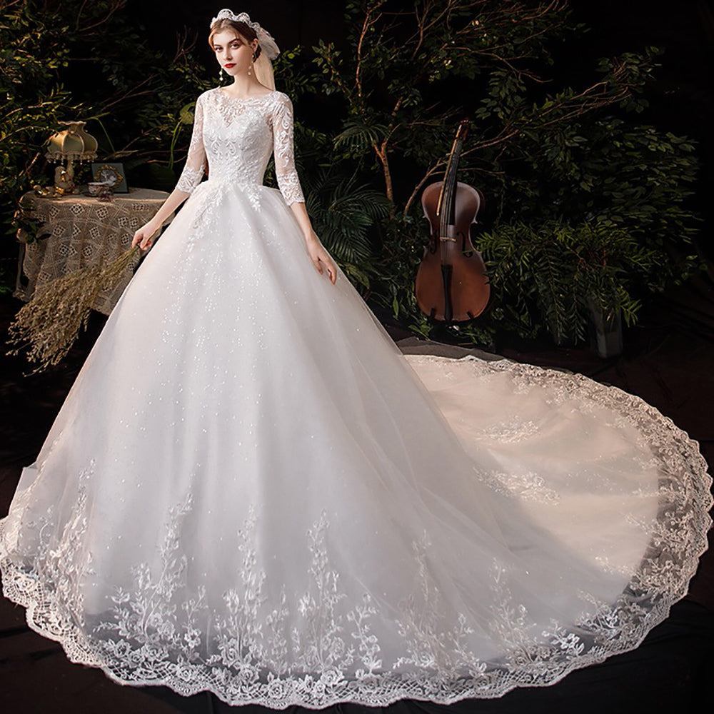 Luxury Sweep Train Wedding Dress O Neck Three Quarter Sleeve Lace Appliques Plus Size Bridal Gown