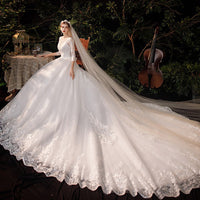 Luxury Sweep Train Wedding Dress O Neck Three Quarter Sleeve Lace Appliques Plus Size Bridal Gown
