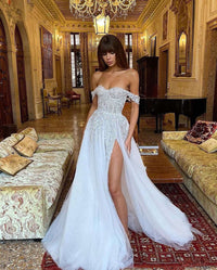 Boho Wedding Dresses Crystal Beading Off the Shoulder Lace Appliques A-Line Wedding Gown Sweetheart Bridal Gown