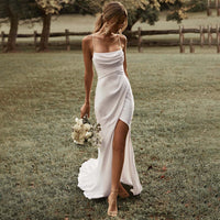 Abito da sposa semplice in stile sirena con spalline sottili, spacco alto, abito da sposa in raso senza schienale, abito nuziale semplice
