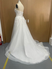 Vestidos de Noiva Elegantes em Renda para Mulheres, Linha A, Sem Mangas, Decote em V, Vestidos Nupciais de Luxo