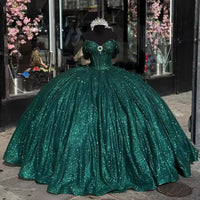 Robes de Quinceanera à bretelles spaghetti avec dentelle papillon et perles Robes de bal en tulle scintillant Robes Sweet 16