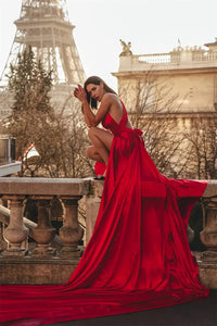 Sexy abito da sera bordeaux con collo halter, strascico lungo, abito da festa sexy con schiena scoperta