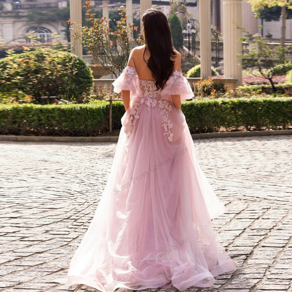 Vestido de Noite Elegante em Tule Ombros Descobertos Vestido de Festa Aplicações de Renda Floral Vestido de Baile Ms2503271
