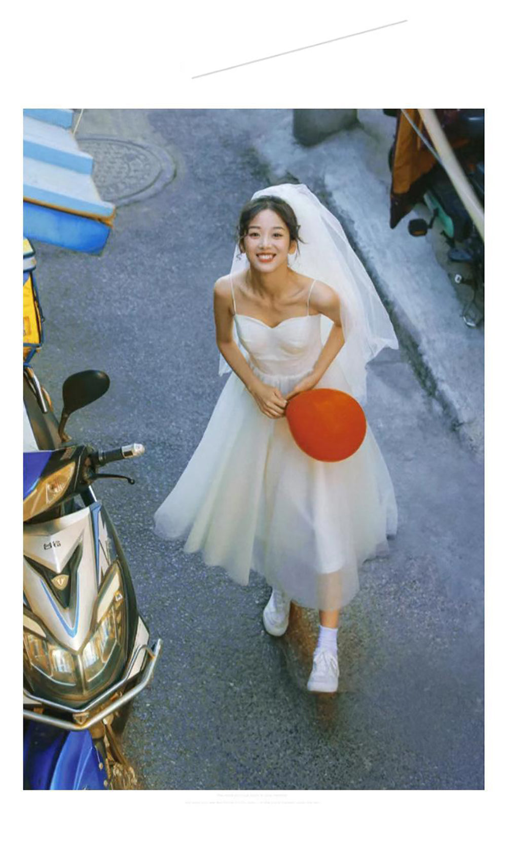 Dolci Abiti da Sposa Semplici e Corti alla Moda con Spalline a Spaghetti Abito da Sposa in Tulle Su Misura Abito da Sposa