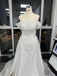 Abito da sposa con paillettes scintillanti, scollo a barca, abito da sposa sirena con strascico staccabile