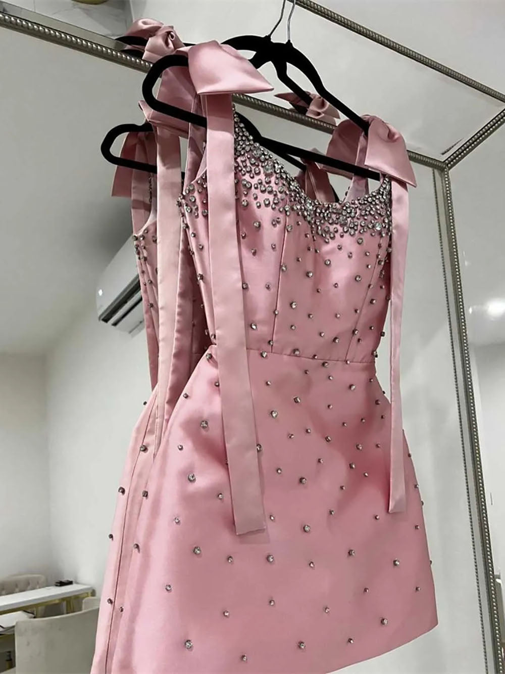 Vestido Mini com Alça de Laço Rosa Vestido de Festa com Contas de Cristal Vestido Curto de Baile com Strass 2025 Ms2504192