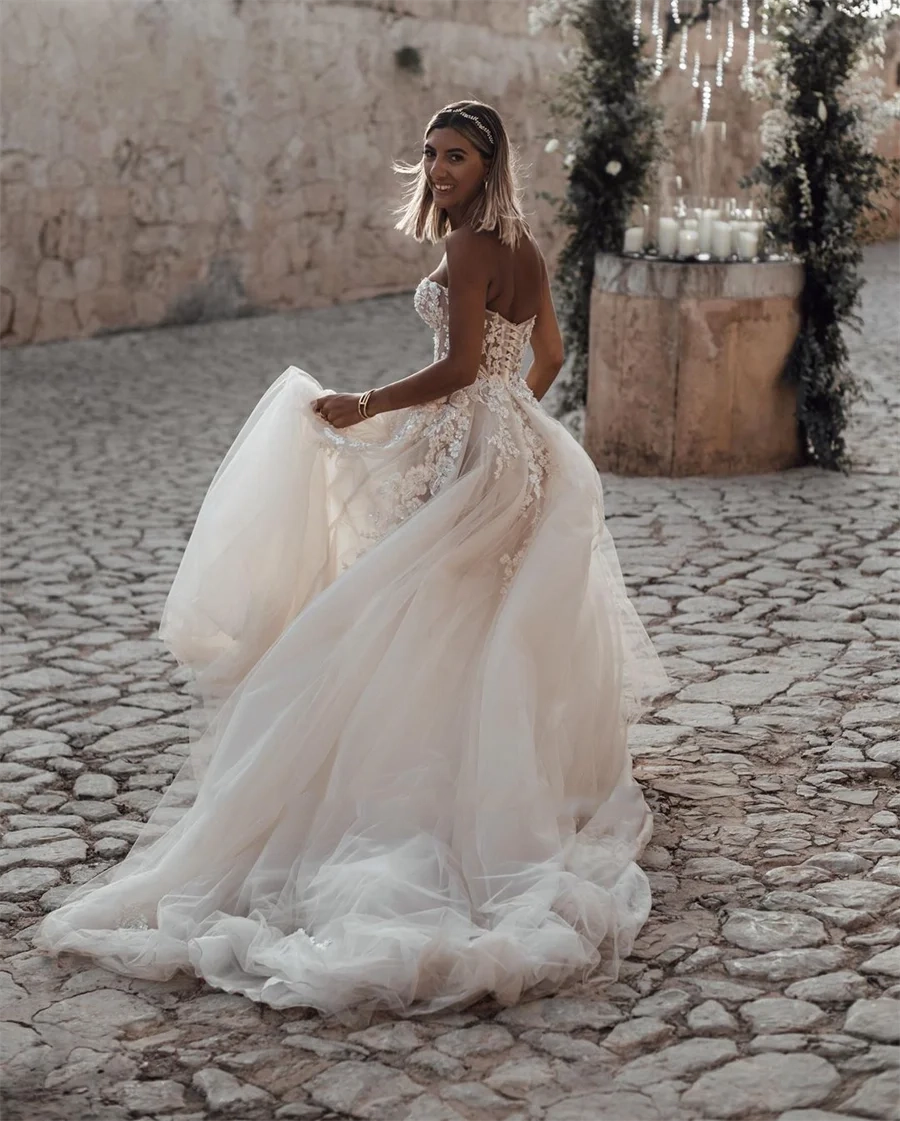Vestido de Noiva Romântico em Renda, Corpete Aplicado Sem Alças, Vestido Boho de Baile, Vestido de Noiva Ms2503181