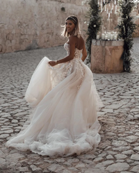Vestido de Noiva Romântico em Renda, Corpete Aplicado Sem Alças, Vestido Boho de Baile, Vestido de Noiva Ms2503181