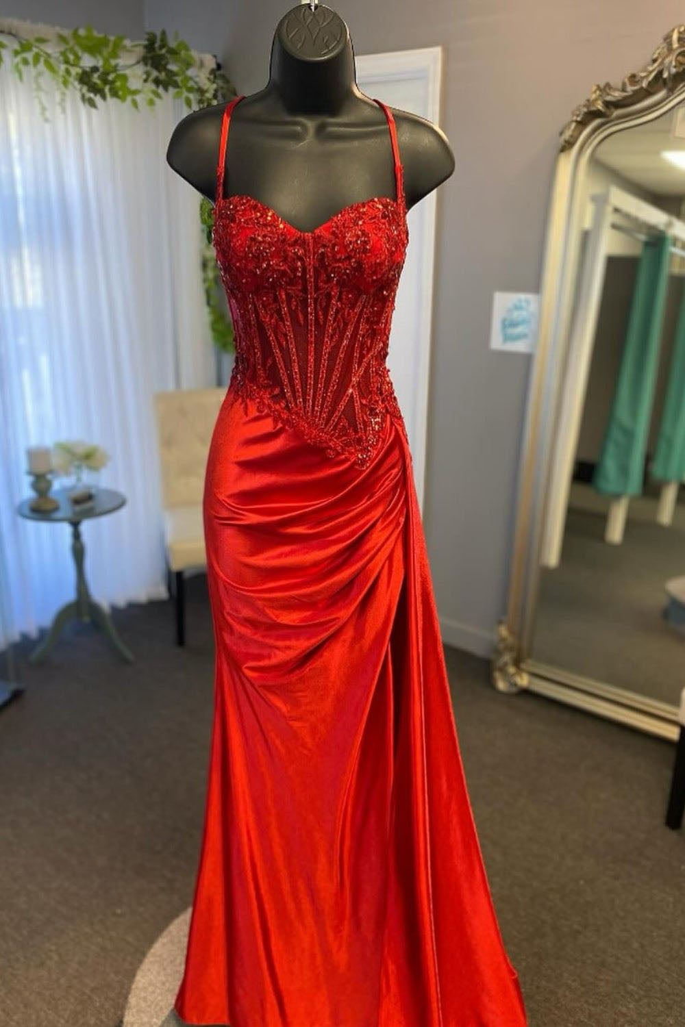 Robe de soirée à paillettes noires, robe de soirée de luxe en dentelle brodée, fentes latérales, robe de soirée de remise de diplôme pour femmes