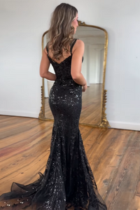 Robe de soirée longue en tulle à bretelles spaghetti et décolleté plongeant pour femme