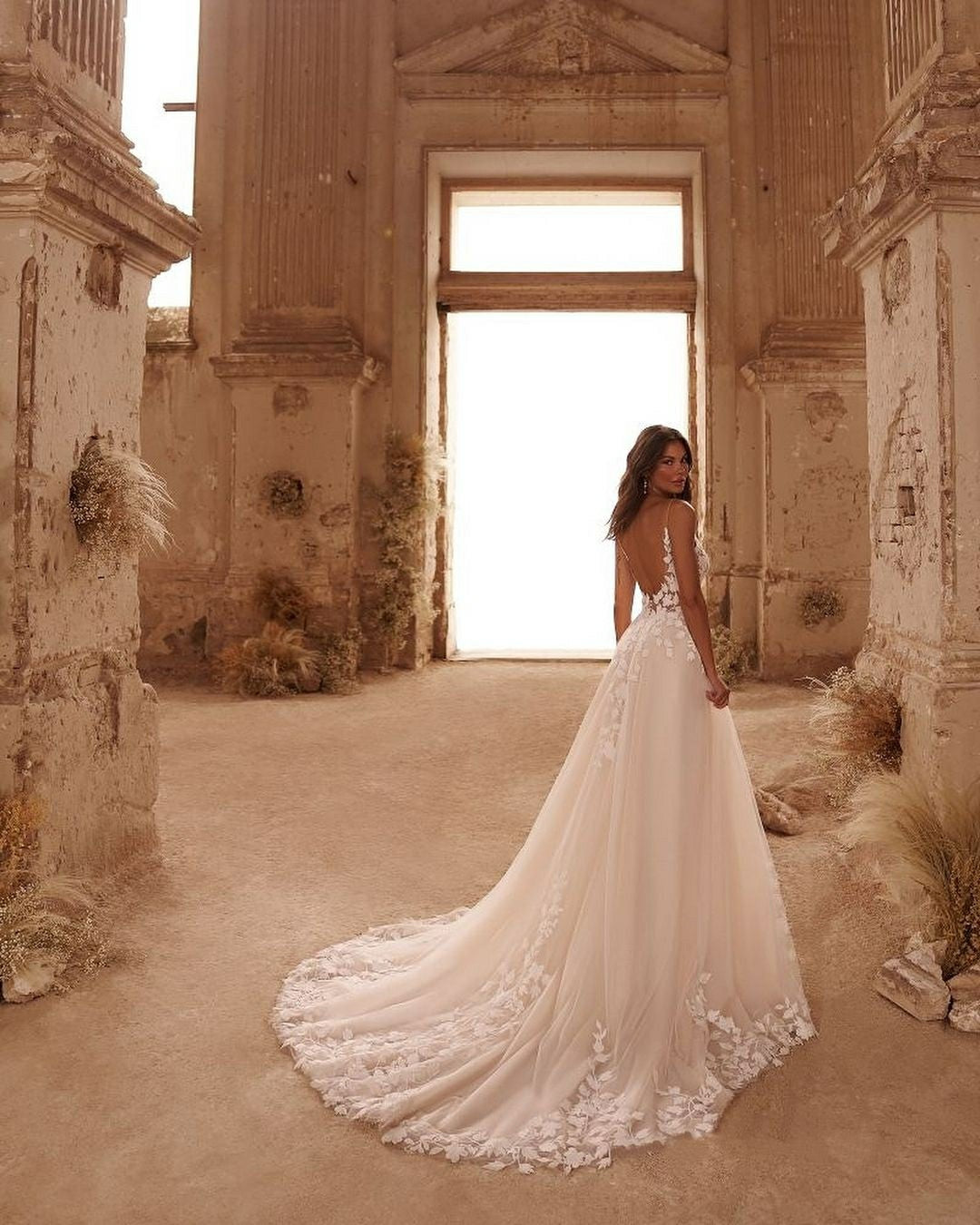 Vestidos de Noiva Boho com Decote em V, Alças de Espaguete, Apliques, Corpete, Vestido de Noiva Princesa para Mulheres, Vestido de Noiva 2025