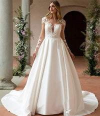 Elegante abito da sposa in raso da donna con maniche lunghe, schiena sexy scoperta, abito da sposa con applicazioni in pizzo