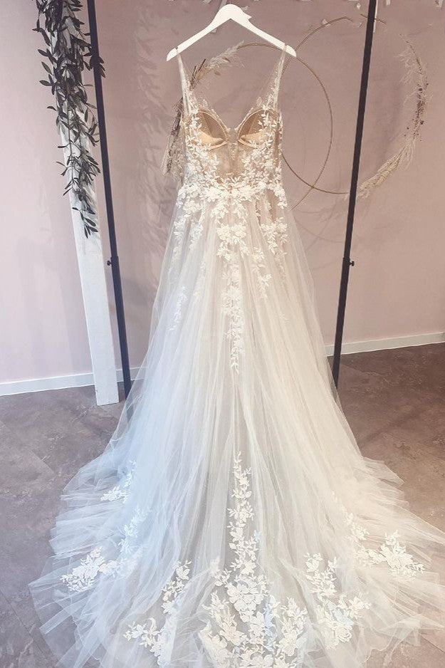 Vintage Lace Applique A-line Wedding Dress Deep V-neck Tulle Bridal Dress Ms2503191